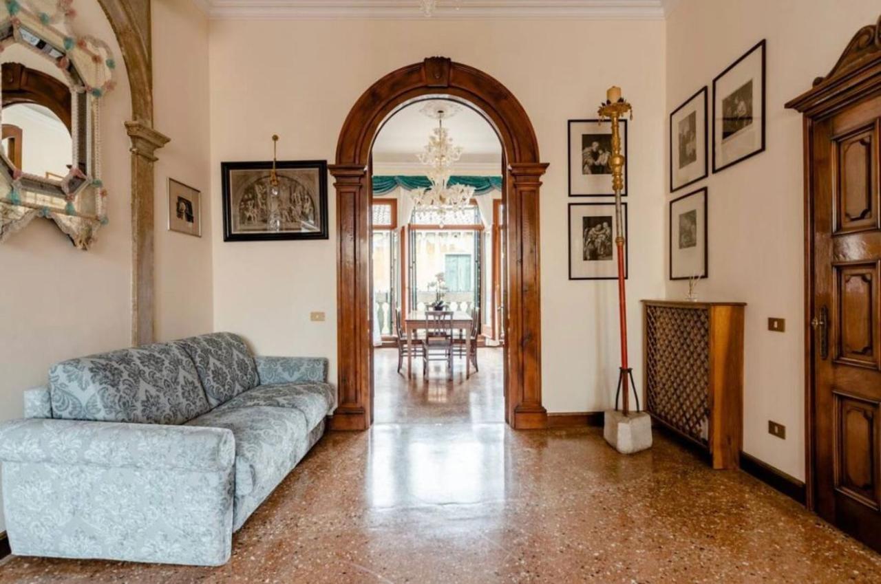 Venezia La Fenice Exterior photo
